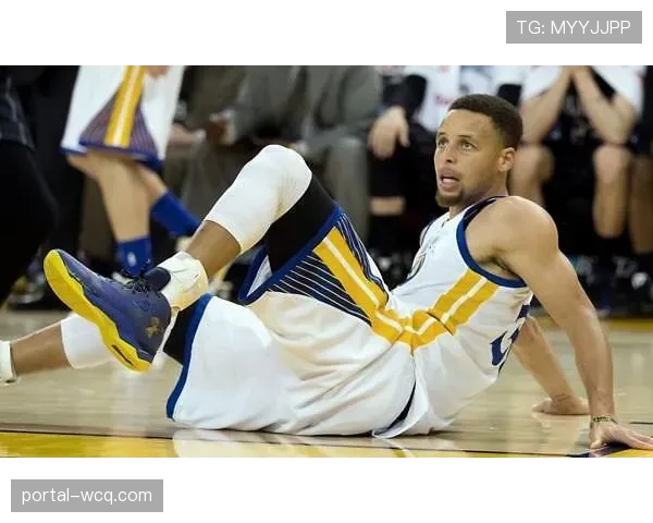 官方确认：尼斯后卫托迪博脚踝韧带撕裂，赛季提前报销